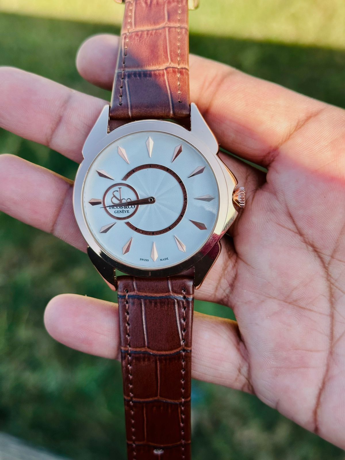 Signature Leather Strap Premium Watch